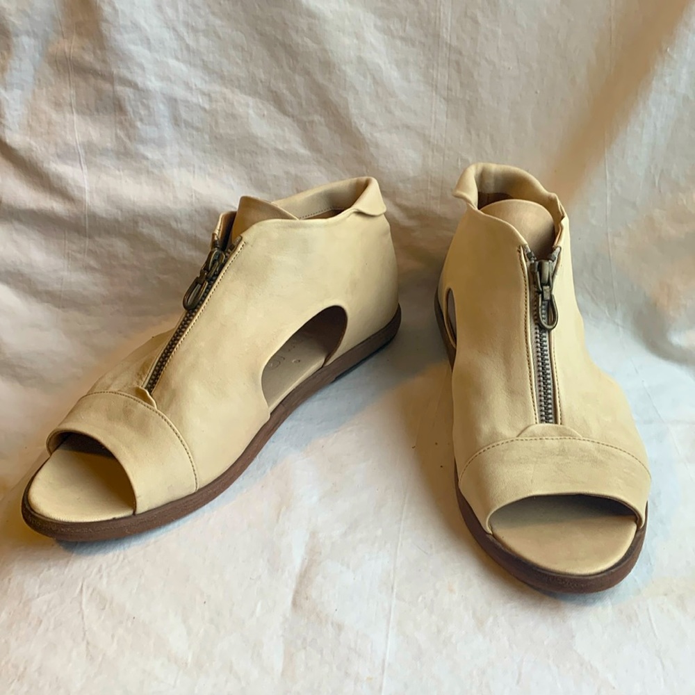 P. Monjo Sandals NEW